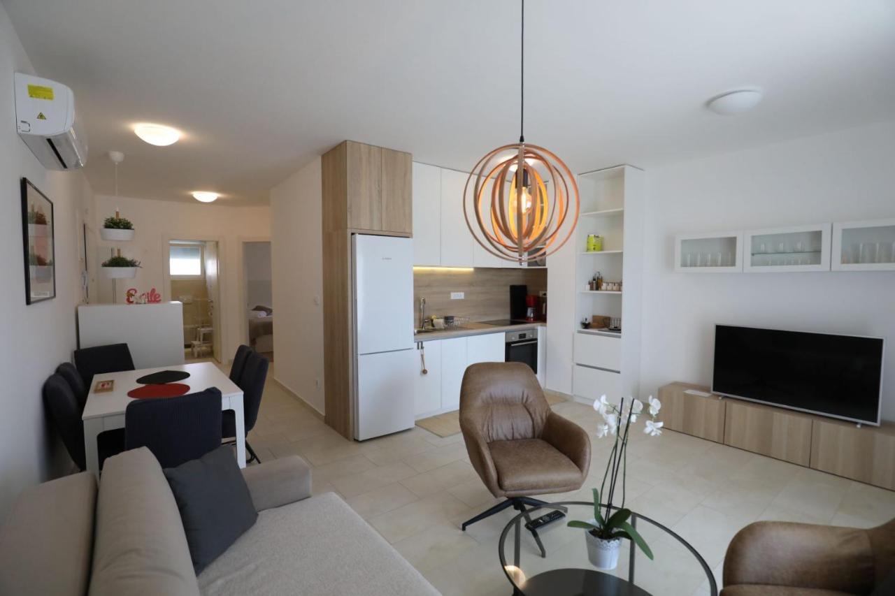 Smil'E Apartments Водице Екстериор снимка