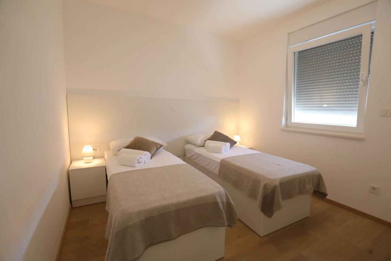 Smil'E Apartments Водице Екстериор снимка